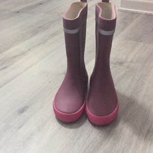 Rain boots